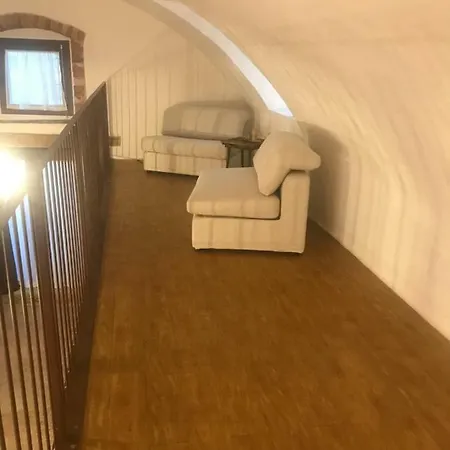 شقة La Cantinetta سان بيترو في كاريانو